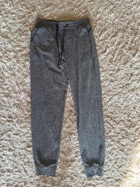 Men’s Gray Lululemon Lightweight Joggers Size Small